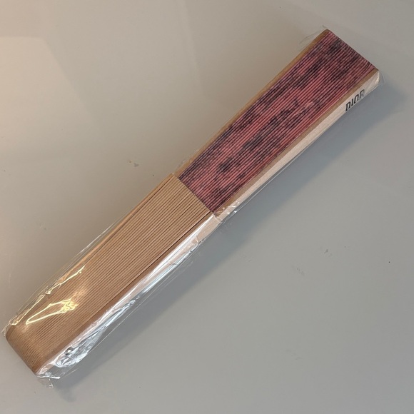 Christian Dior Pink Toile de Jouy Print Folding Fan Wood Handle Luxury Accessory - Picture 4 of 4